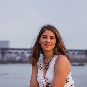 Meet your Posher, Lizzie